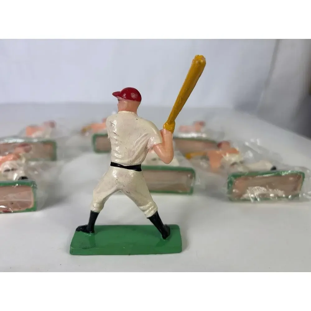 SET OF 7 VINTAGE HONG KONG PLASTIC BASEBALL PLAYER FIGURES - CAKE TOPPERS